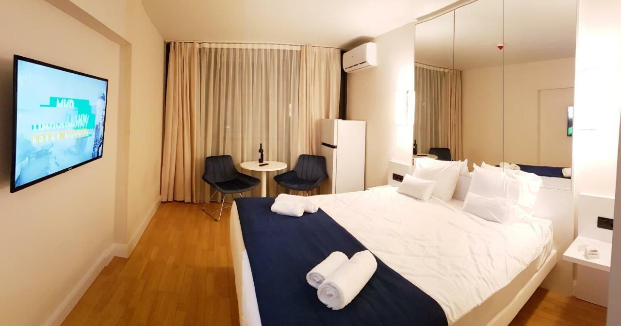 Deluxe Hotel Room In The Heart Of Batumi Orbi City A Block 外观 照片